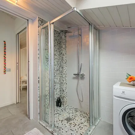 Appartement White Paradise Rooftop Stunning Lake View - Happy