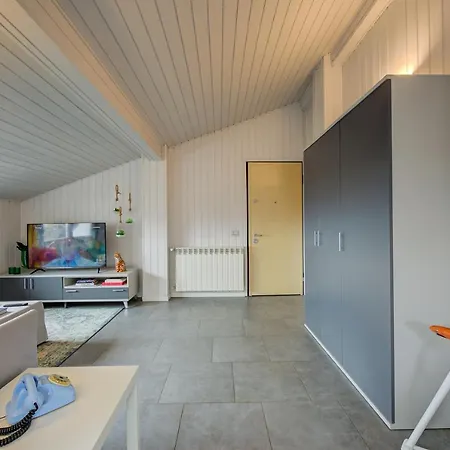 White Paradise Rooftop Stunning Lake View - Happy Appartement