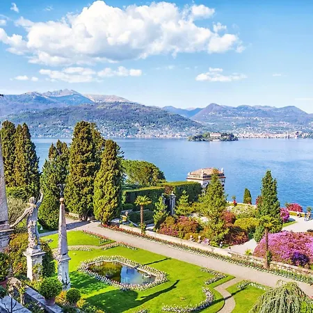 White Paradise Rooftop Stunning Lake View - Happy Appartement