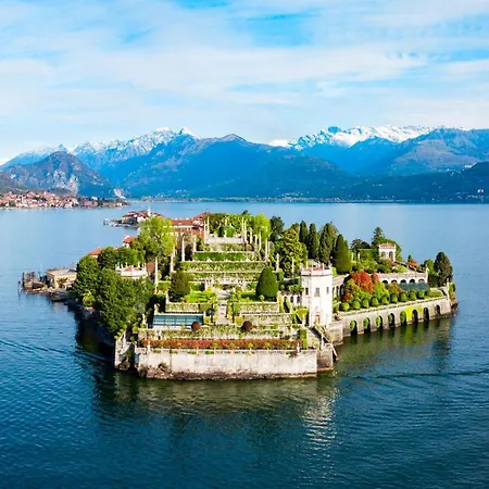 White Paradise Rooftop Stunning Lake View - Happy Appartement Nebbiuno